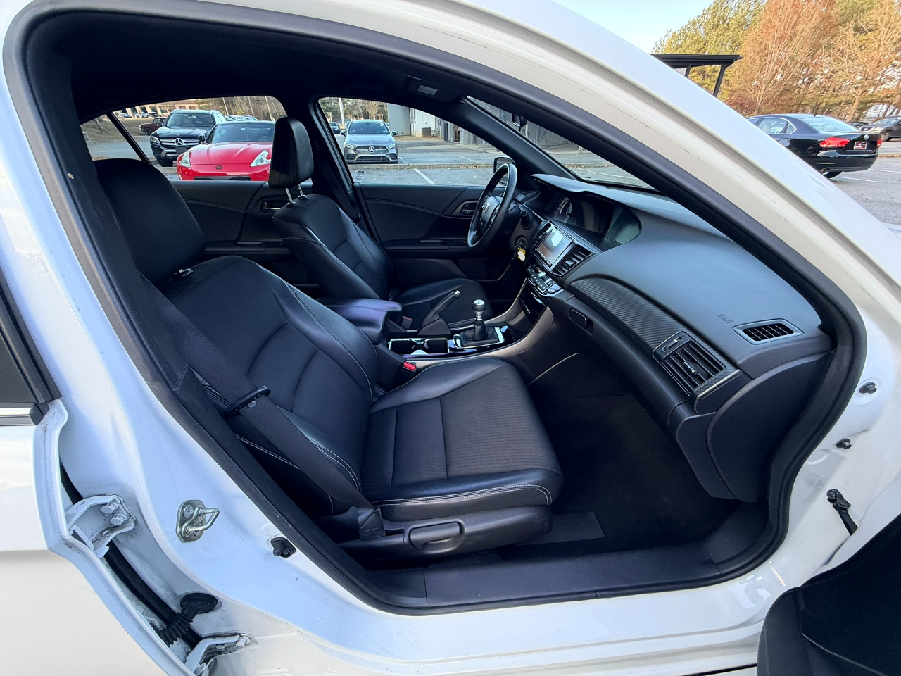 Honda Accord Sport 6-Spd MT 2017