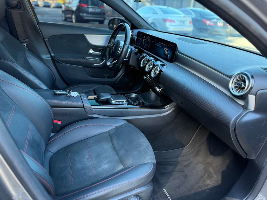 Mercedes-Benz A-Class A 220 2022