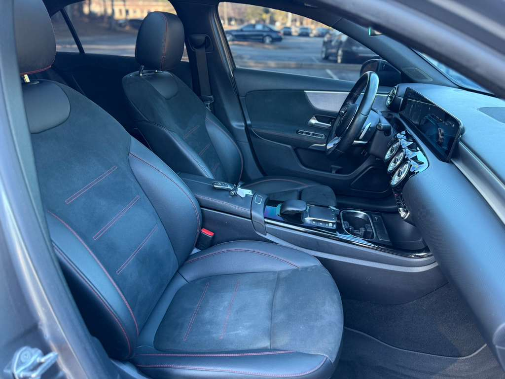 Mercedes-Benz A-Class A 220 2022