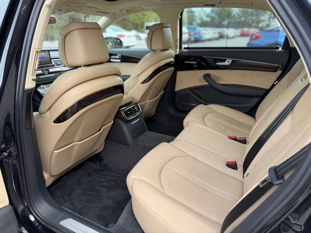 Audi A8 3.0T Sedan L quattro Tiptronic 2014