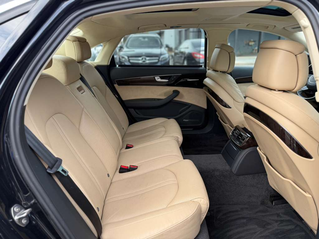 Audi A8 3.0T Sedan L quattro Tiptronic 2014