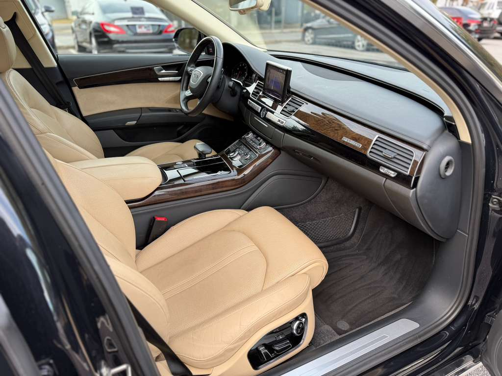 Audi A8 3.0T Sedan L quattro Tiptronic 2014