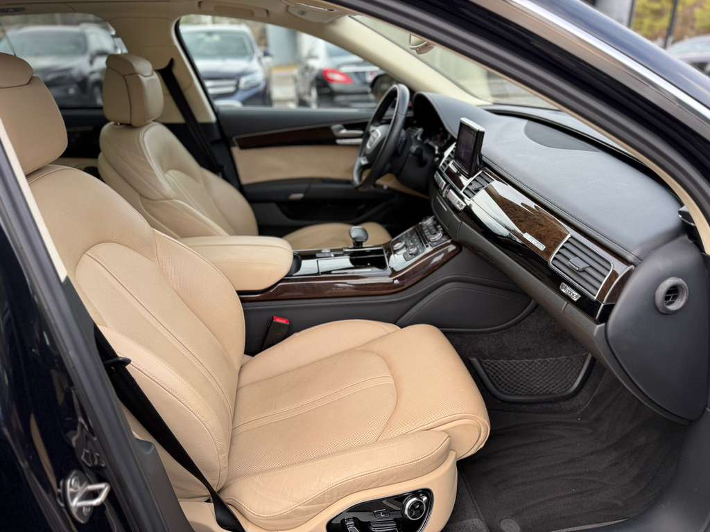 Audi A8 3.0T Sedan L quattro Tiptronic 2014