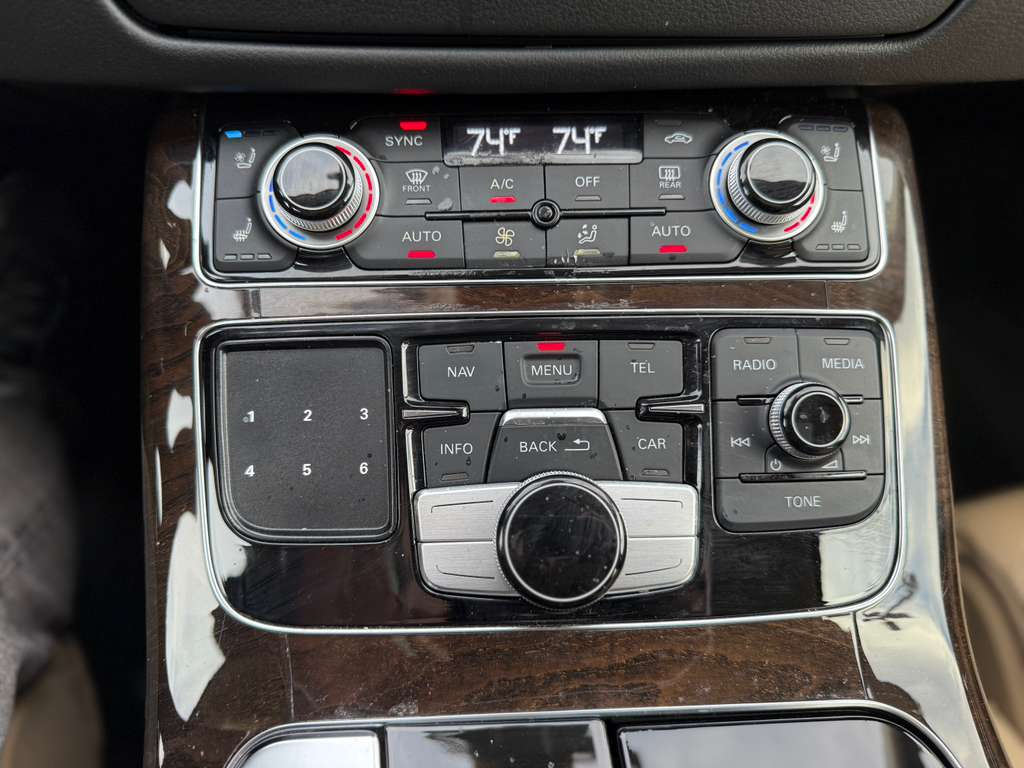 Audi A8 3.0T Sedan L quattro Tiptronic 2014