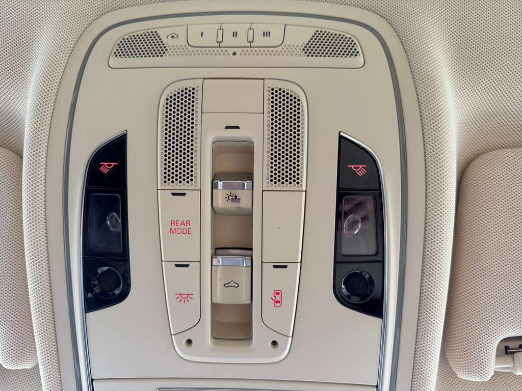 Audi A8 3.0T Sedan L quattro Tiptronic 2014