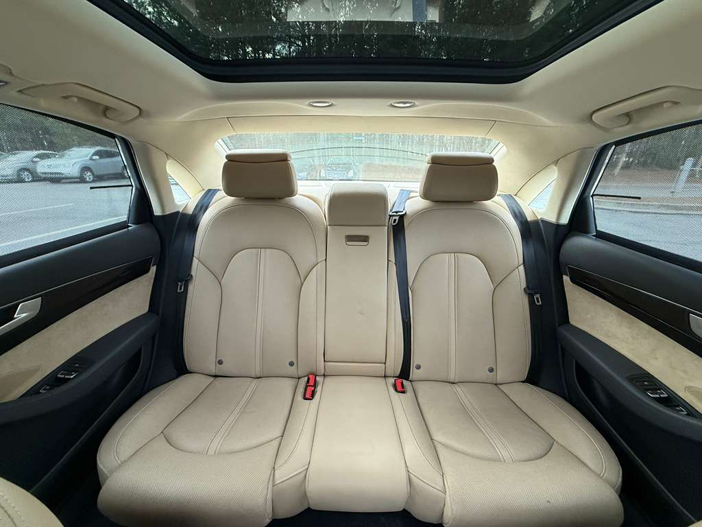 Audi A8 3.0T Sedan L quattro Tiptronic 2014