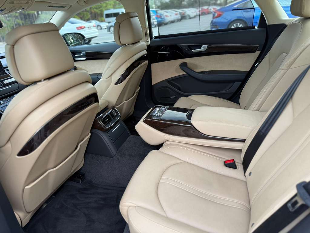 Audi A8 3.0T Sedan L quattro Tiptronic 2014