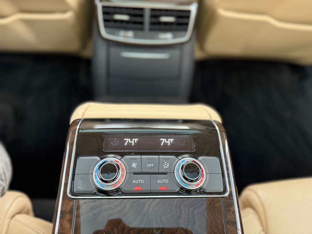 Audi A8 3.0T Sedan L quattro Tiptronic 2014