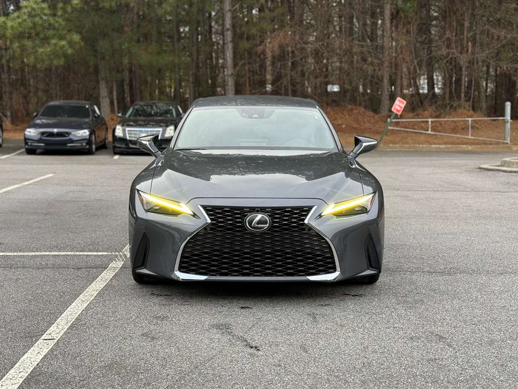 Lexus IS 300  2021