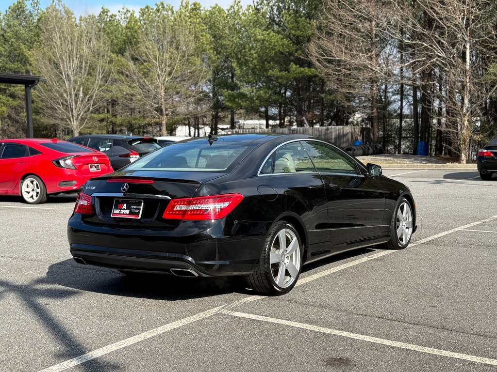 Mercedes-Benz E-Class E550 Coupe 2011