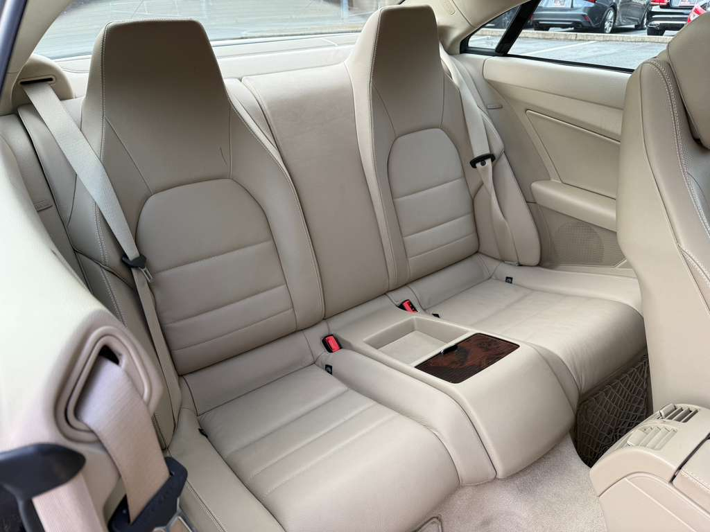 Mercedes-Benz E-Class E550 Coupe 2011