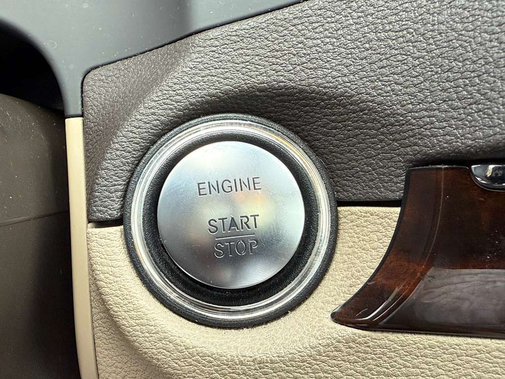 Mercedes-Benz E-Class E550 Coupe 2011