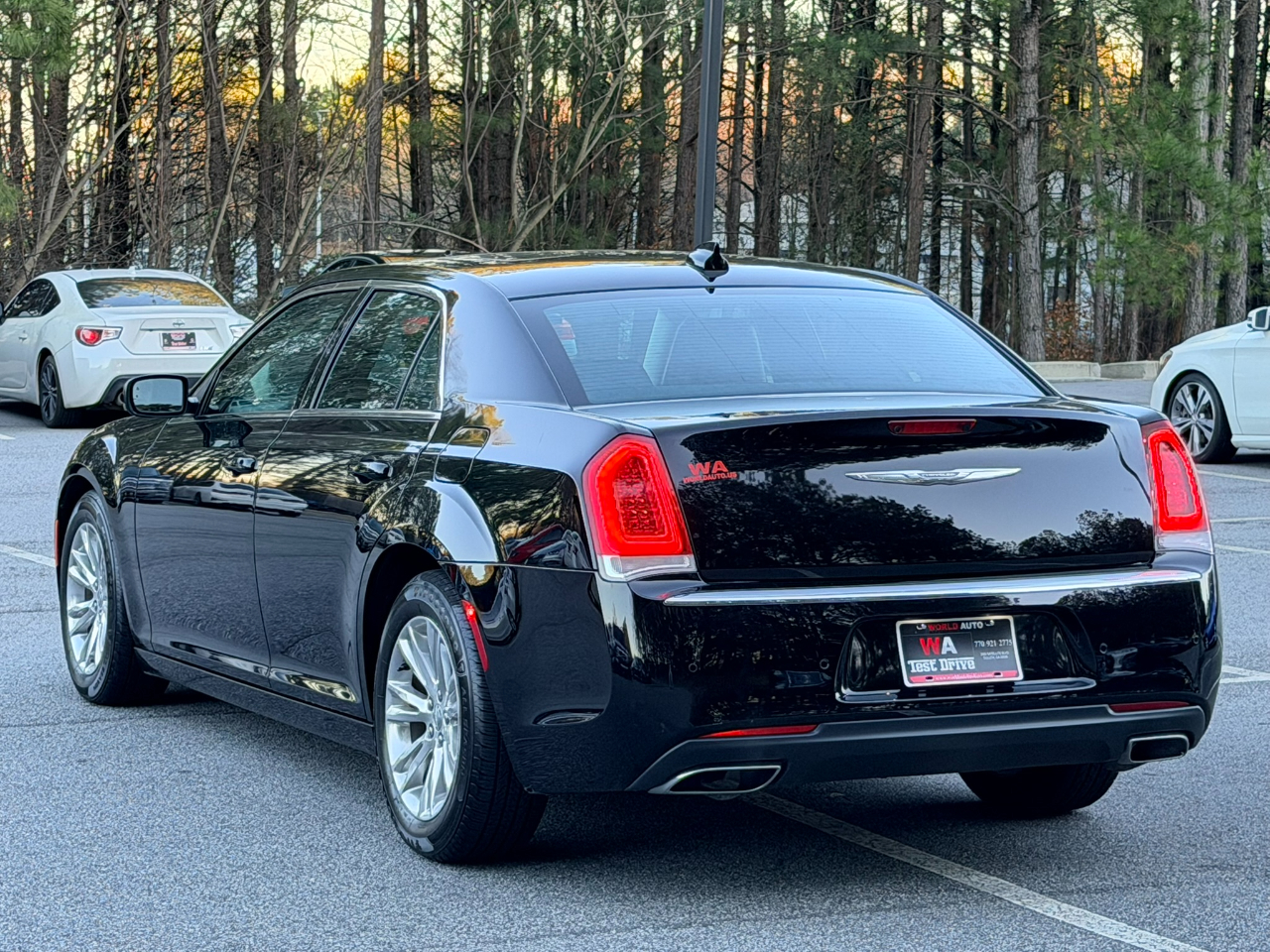 Chrysler 300  2016