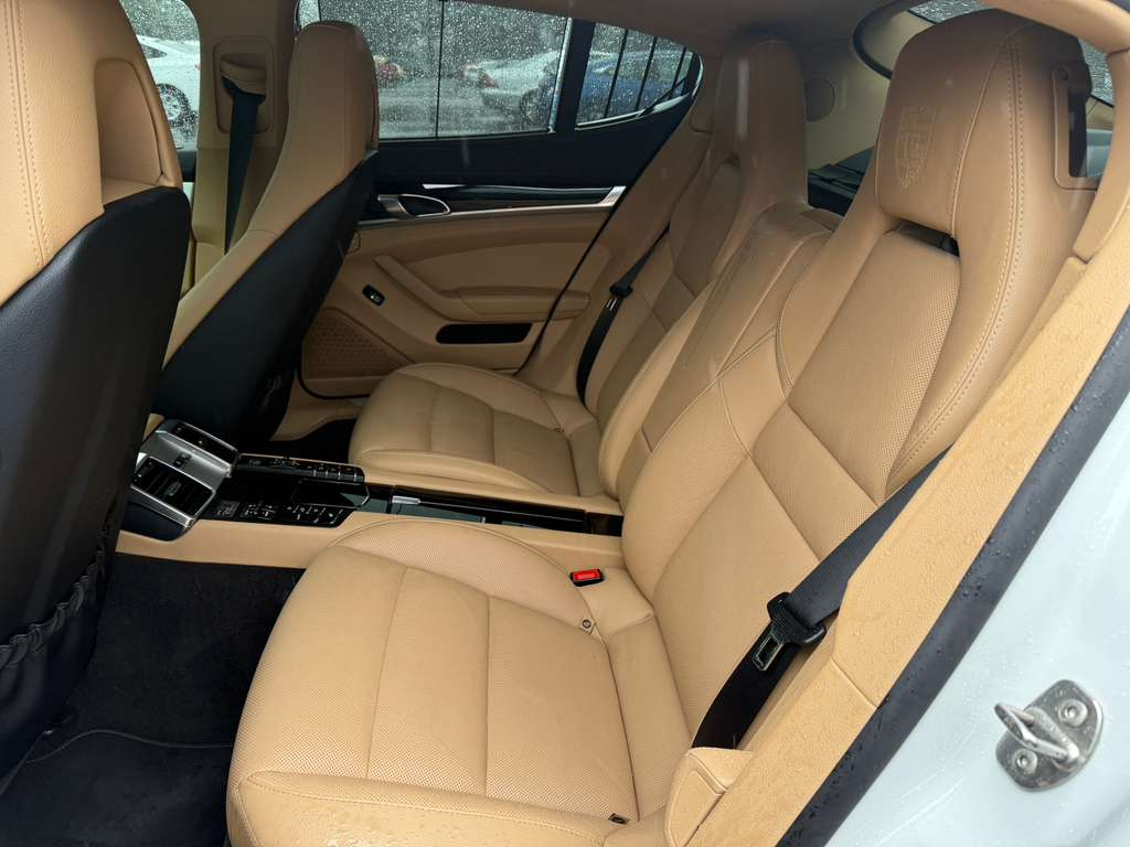 Porsche Panamera Edition 2016