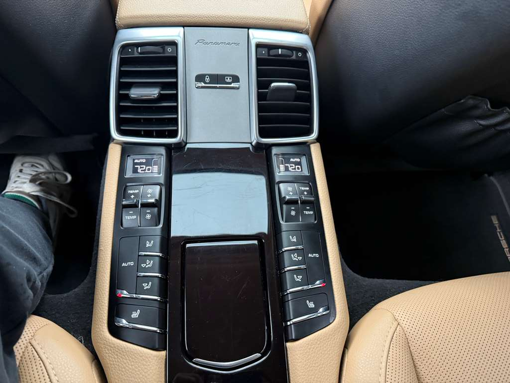 Porsche Panamera Edition 2016