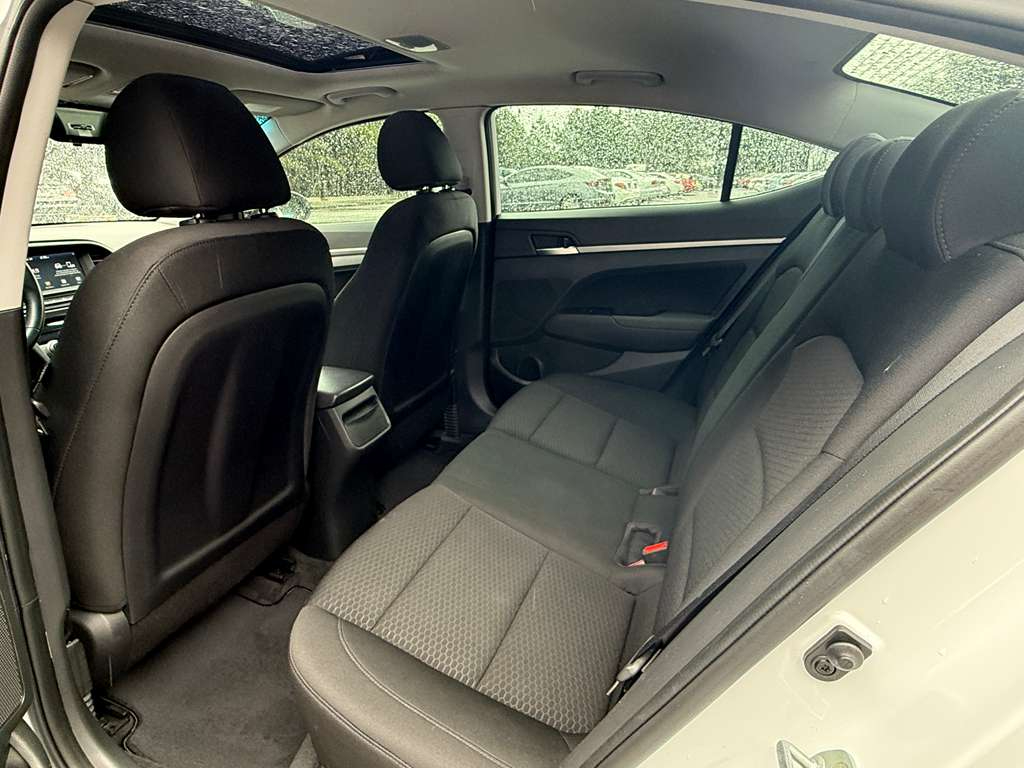 Hyundai Elantra  2020