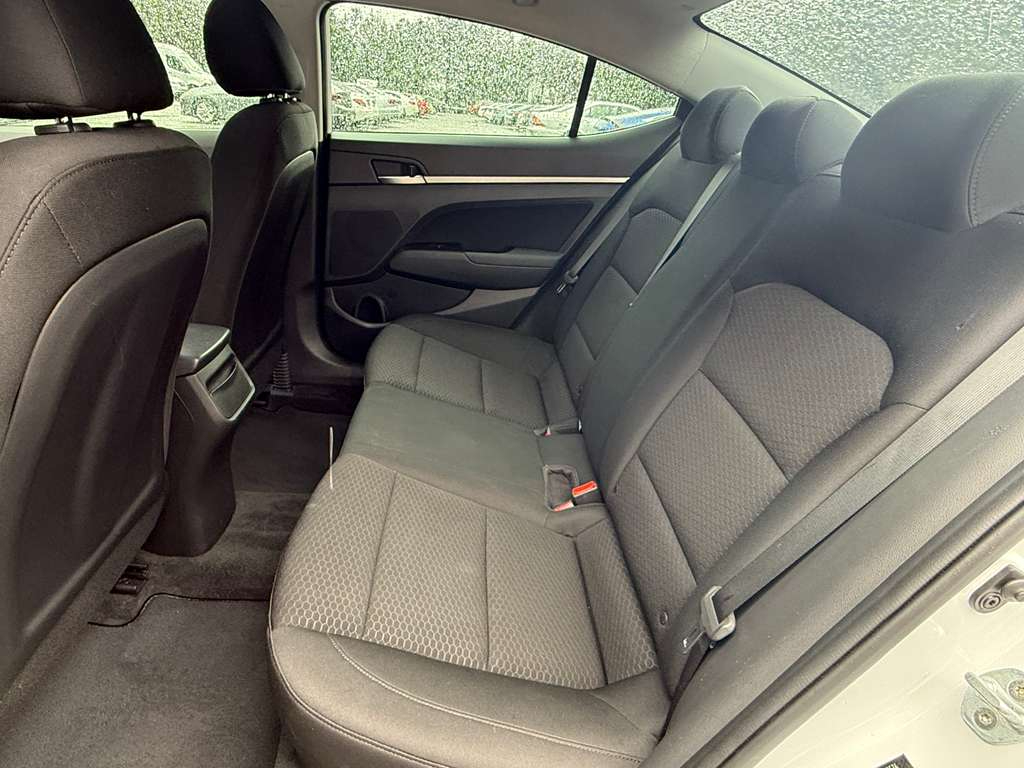 Hyundai Elantra  2020