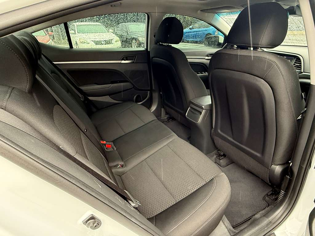 Hyundai Elantra  2020