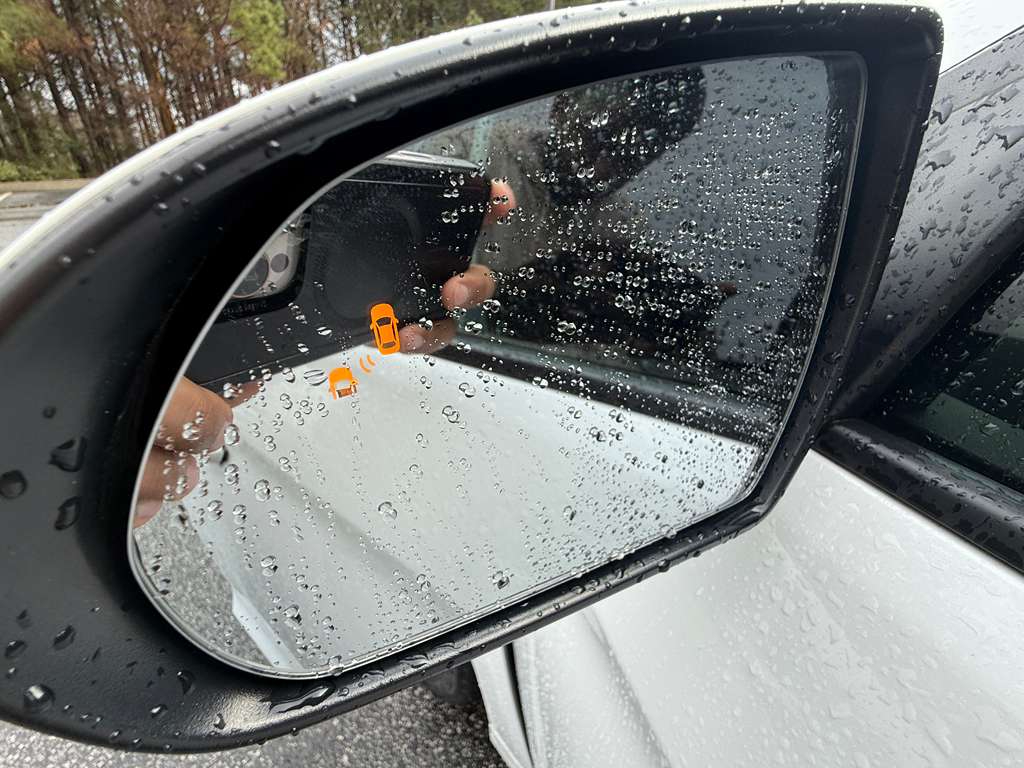 Hyundai Elantra  2020