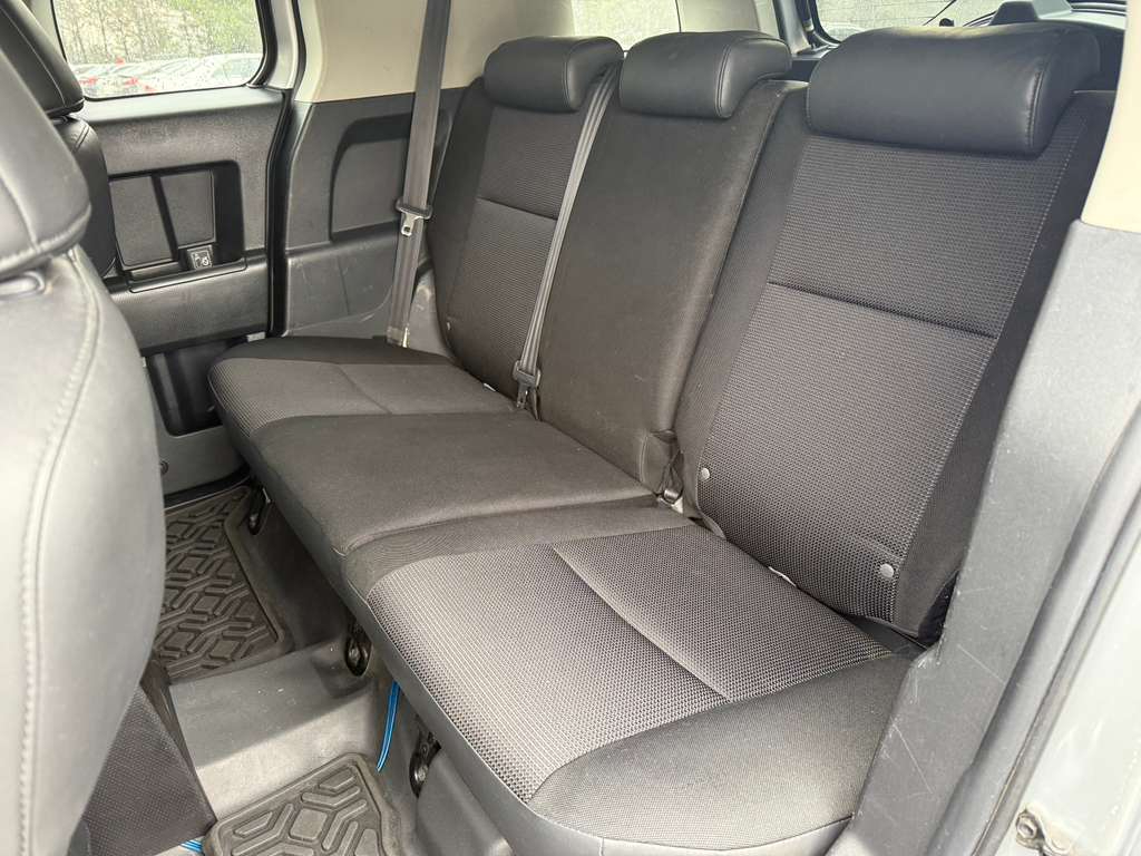 Toyota FJ Cruiser 2WD 2007