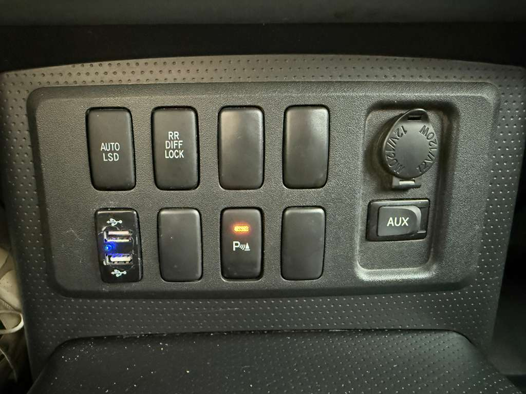 Toyota FJ Cruiser 2WD 2007