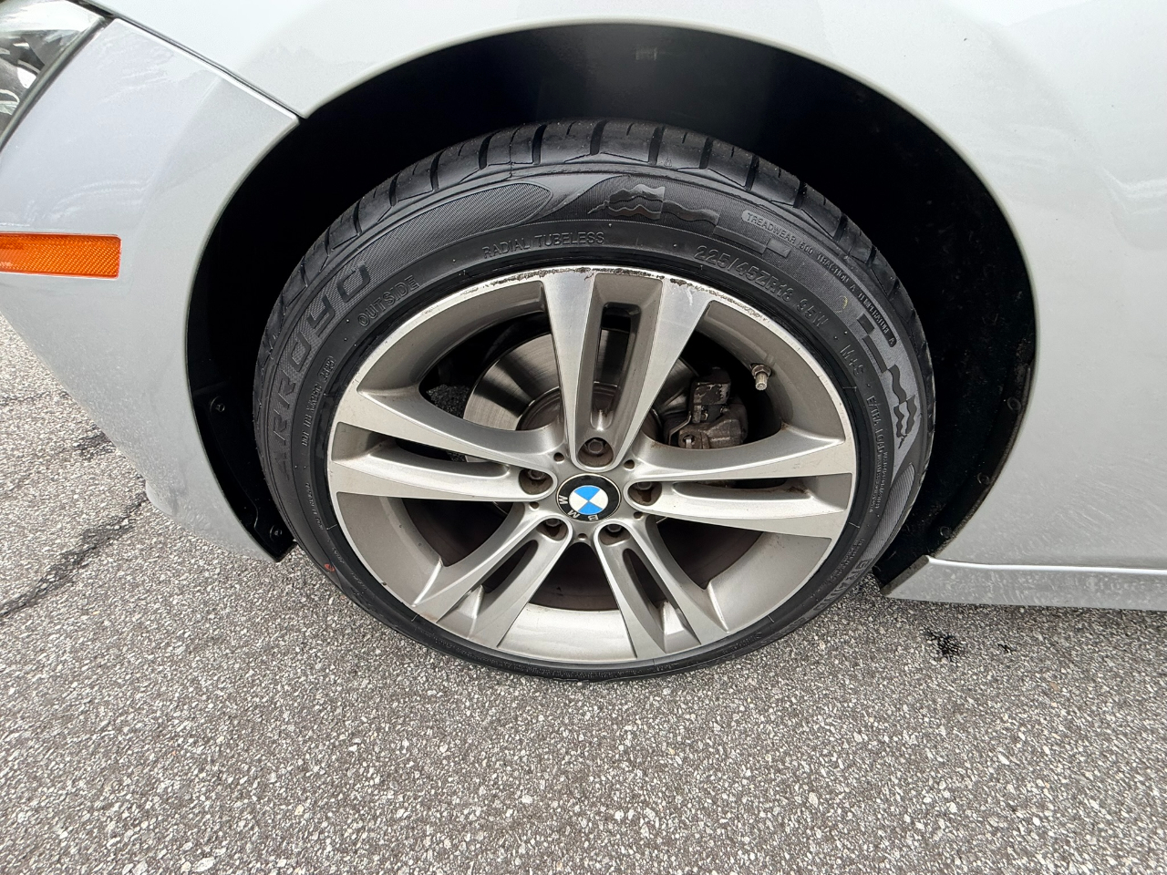 BMW 3-Series 328i Sedan 2013