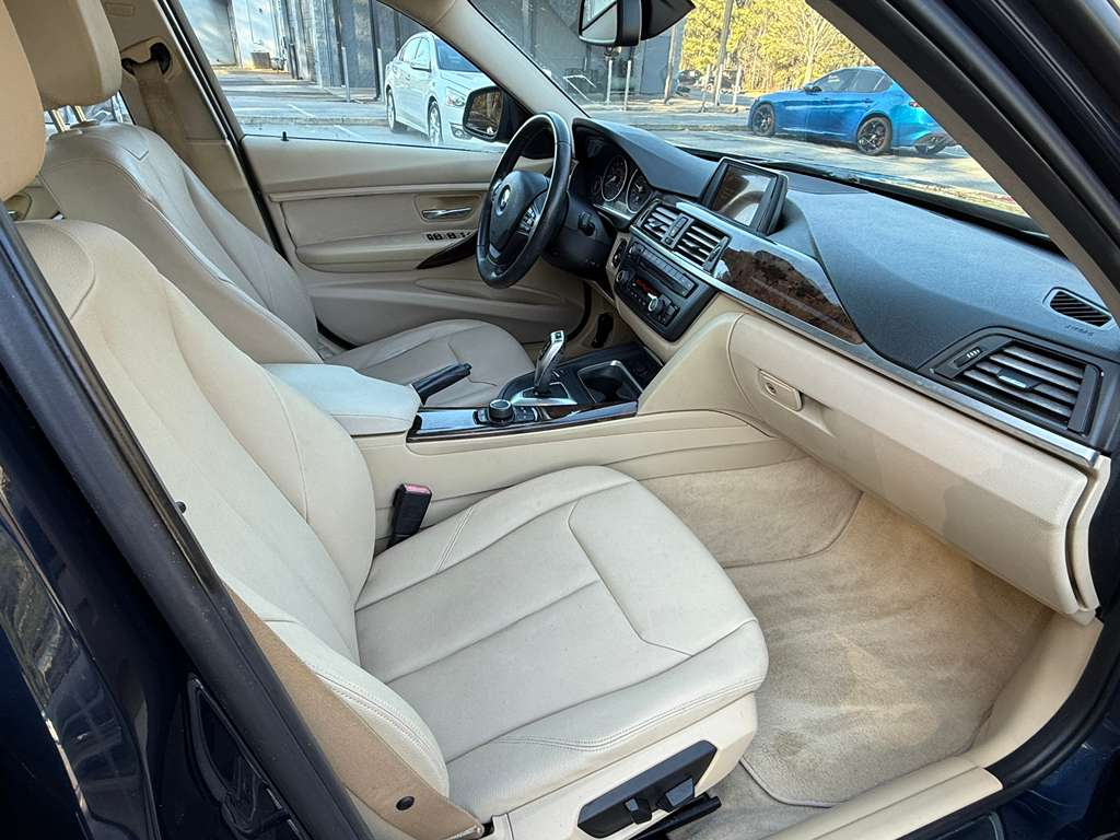 BMW 3-Series 328i Sedan 2013