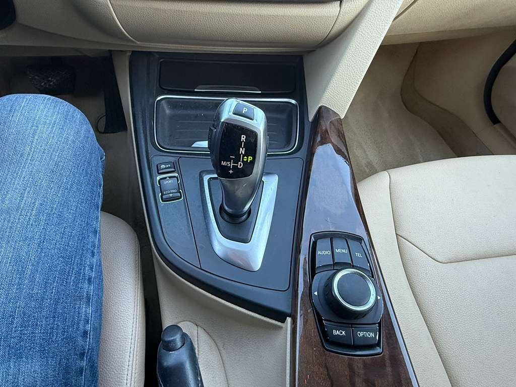 BMW 3-Series 328i Sedan 2013