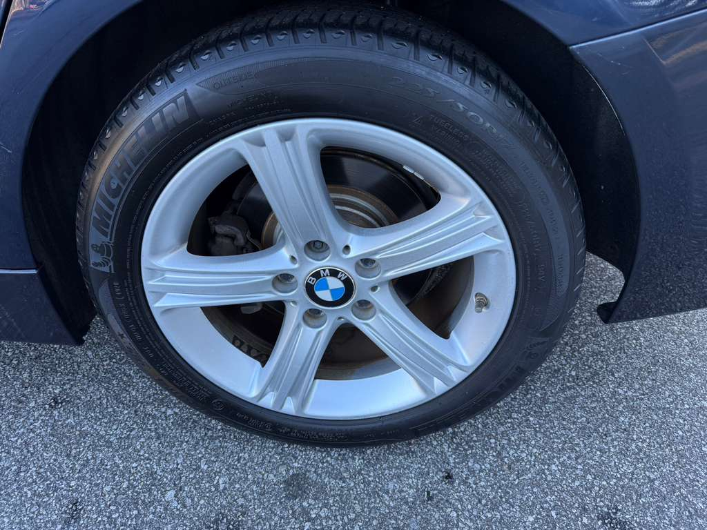 BMW 3-Series 328i Sedan 2013