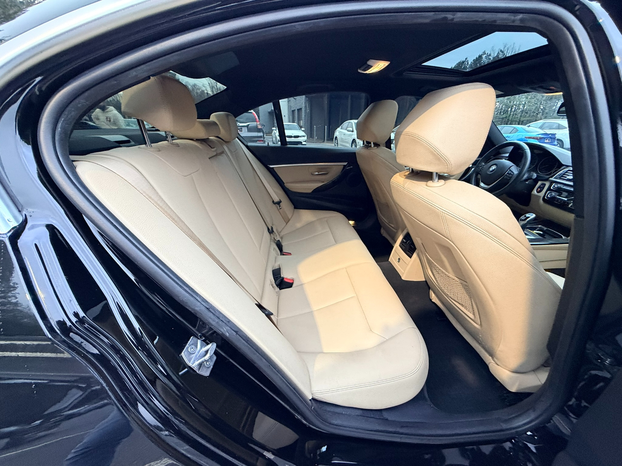 BMW 3-Series 330i SULEV Sedan 2018