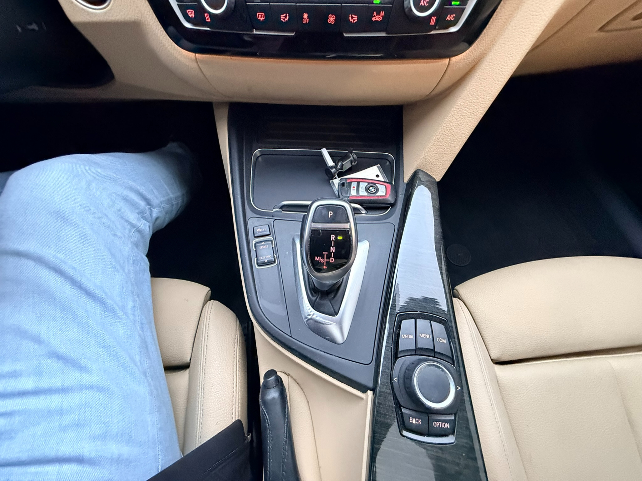 BMW 3-Series 330i SULEV Sedan 2018