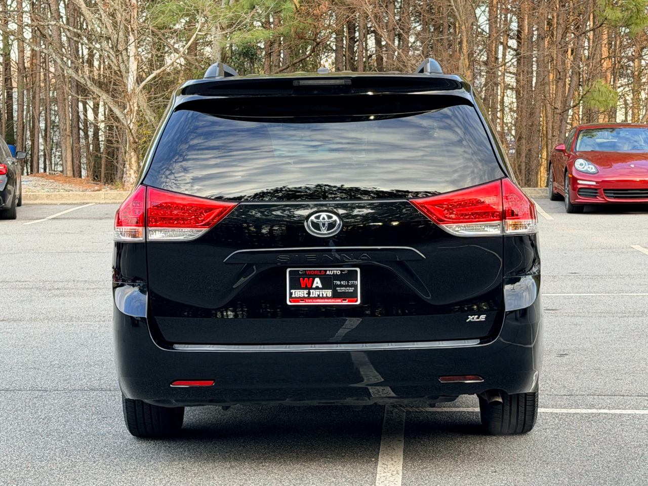 Toyota Sienna XLE FWD 8-Passenger V6 2012