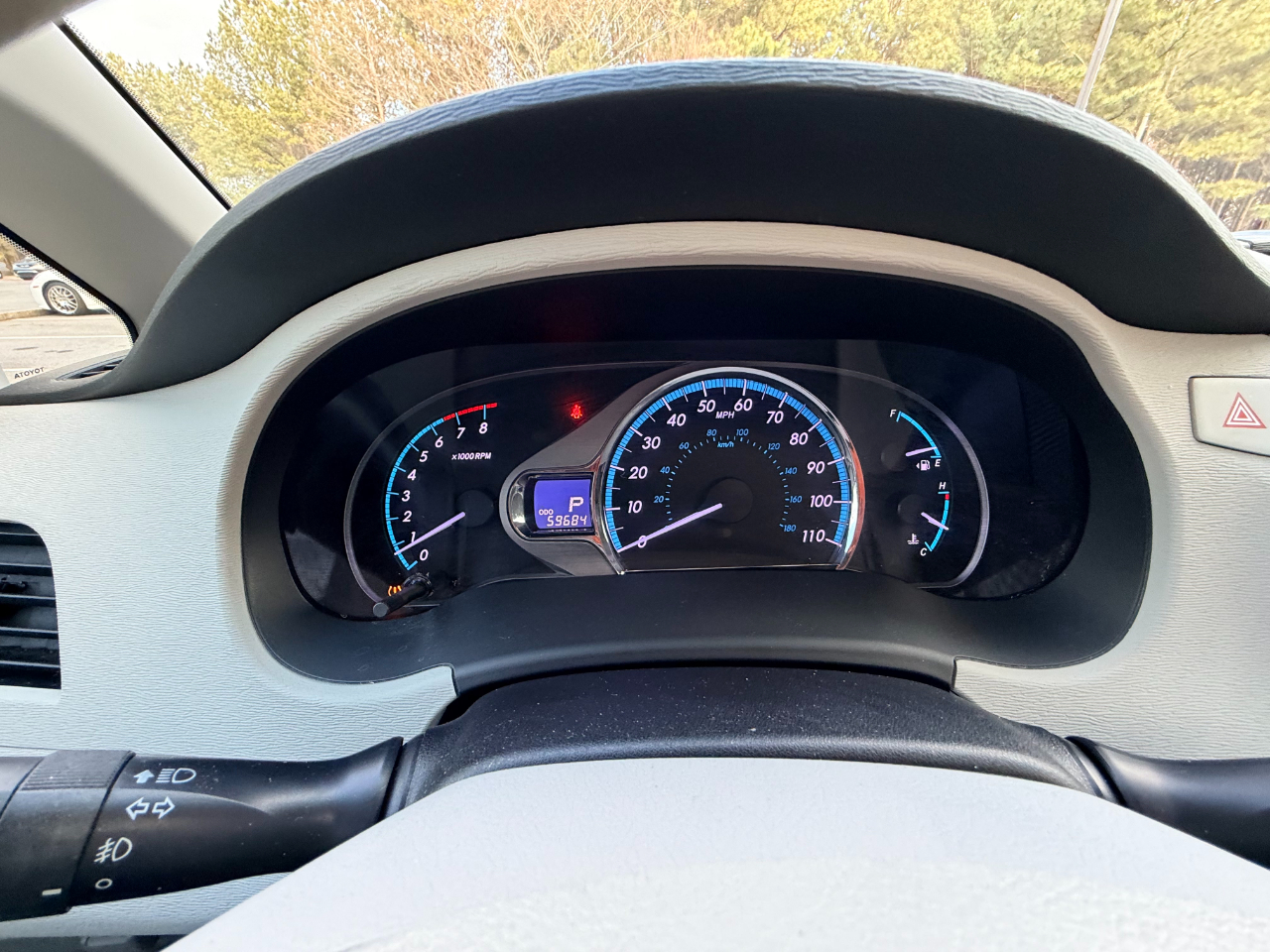 Toyota Sienna XLE FWD 8-Passenger V6 2012