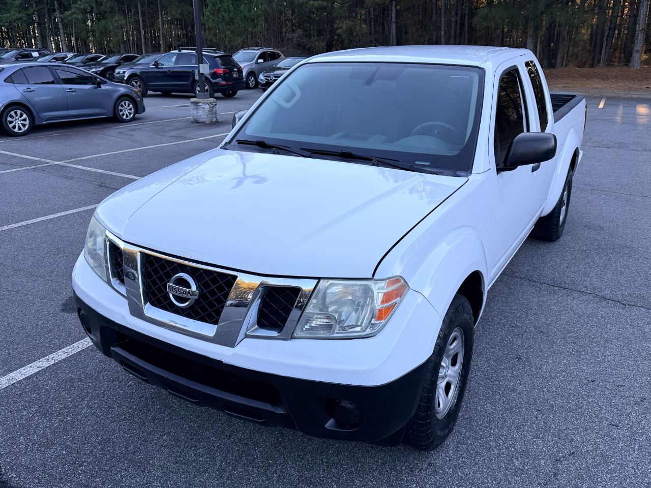 Nissan Frontier S King Cab I4 5AT 2WD 2019