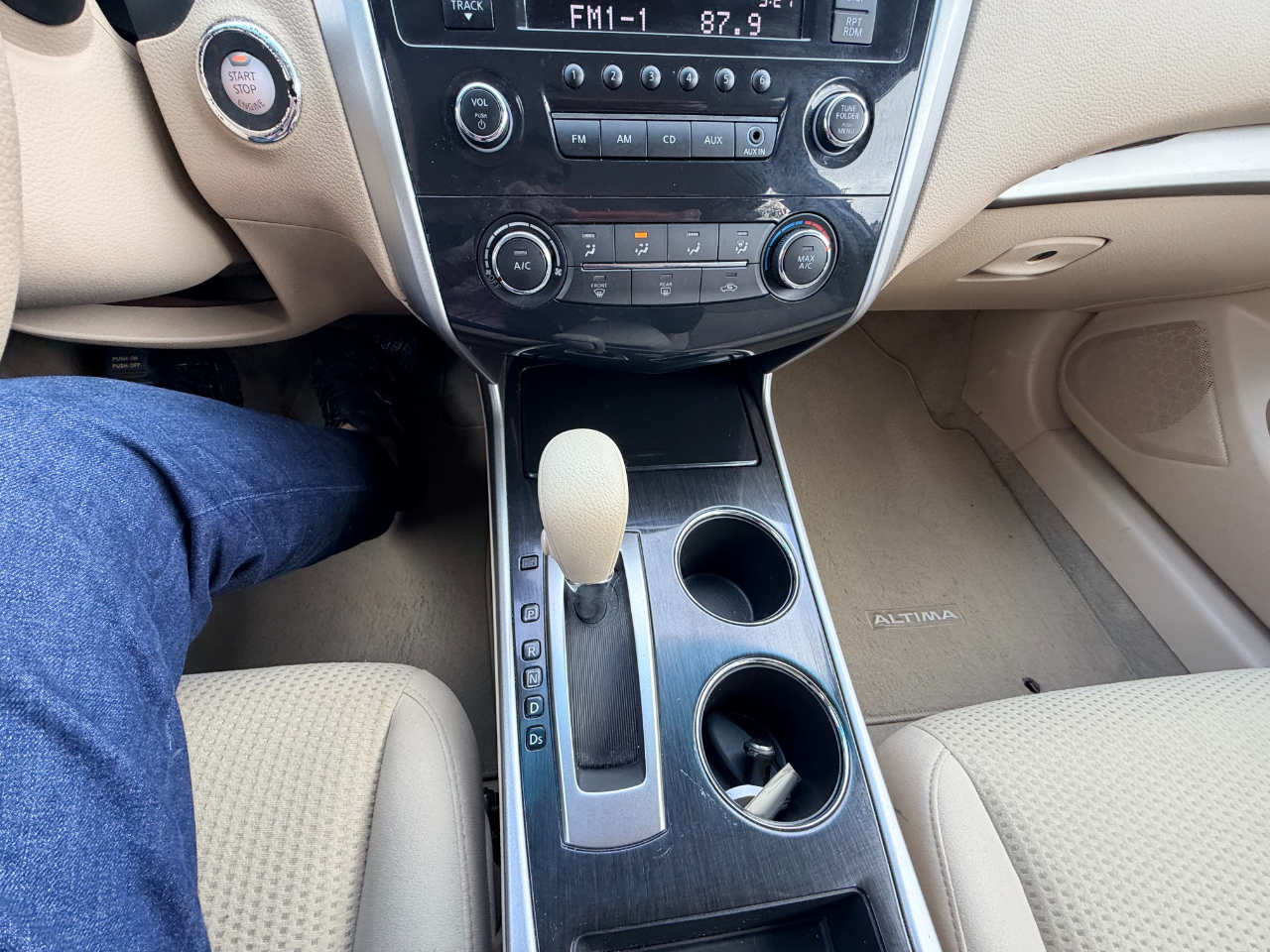 Nissan Altima 2.5 S 2014