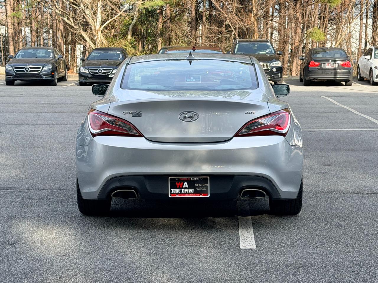 Hyundai Genesis Coupe 2.0T Premium Auto 2013