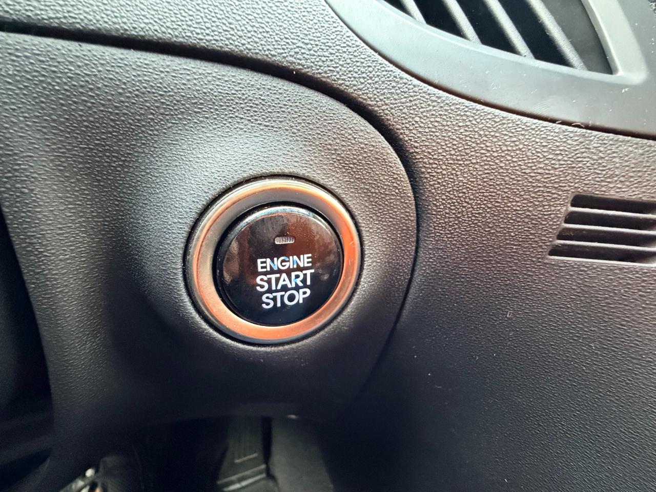 Hyundai Genesis Coupe 2.0T Premium Auto 2013