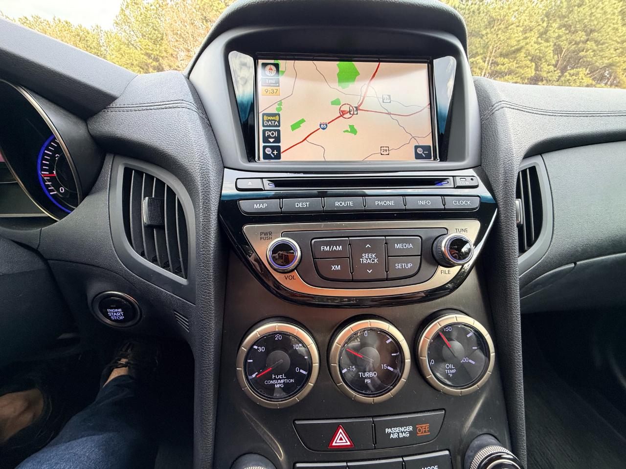 Hyundai Genesis Coupe 2.0T Premium Auto 2013