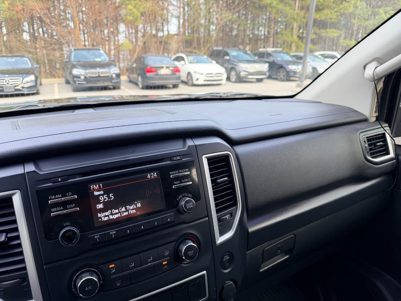 Nissan Titan 2WD 2017