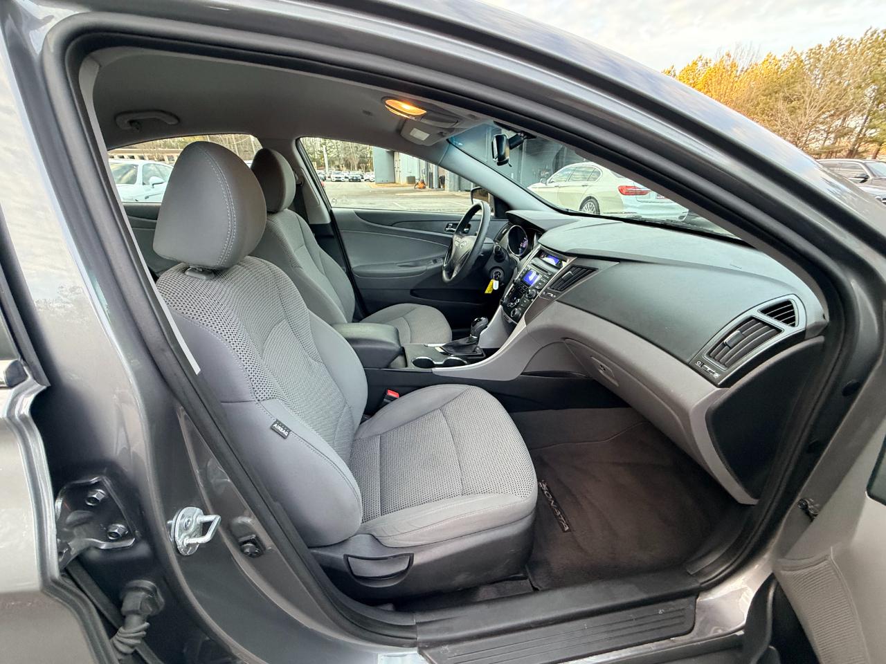 Hyundai Sonata GLS 2012