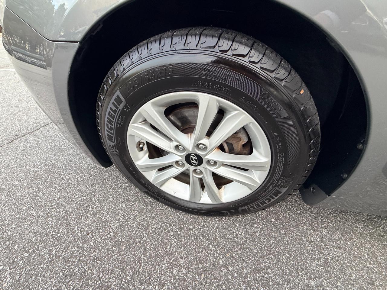 Hyundai Sonata GLS 2012