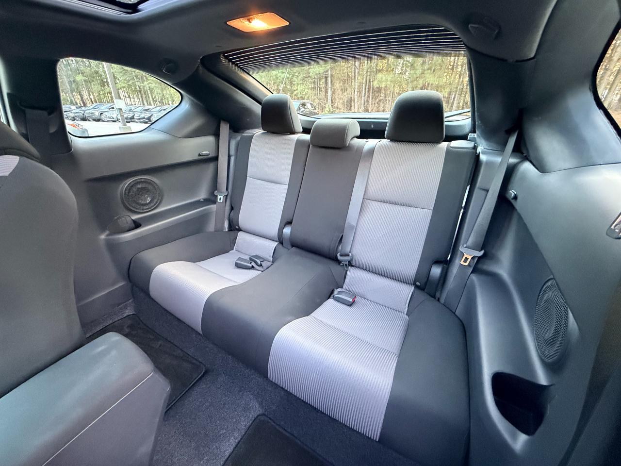 Scion tC Sports Coupe 6-Spd MT 2016