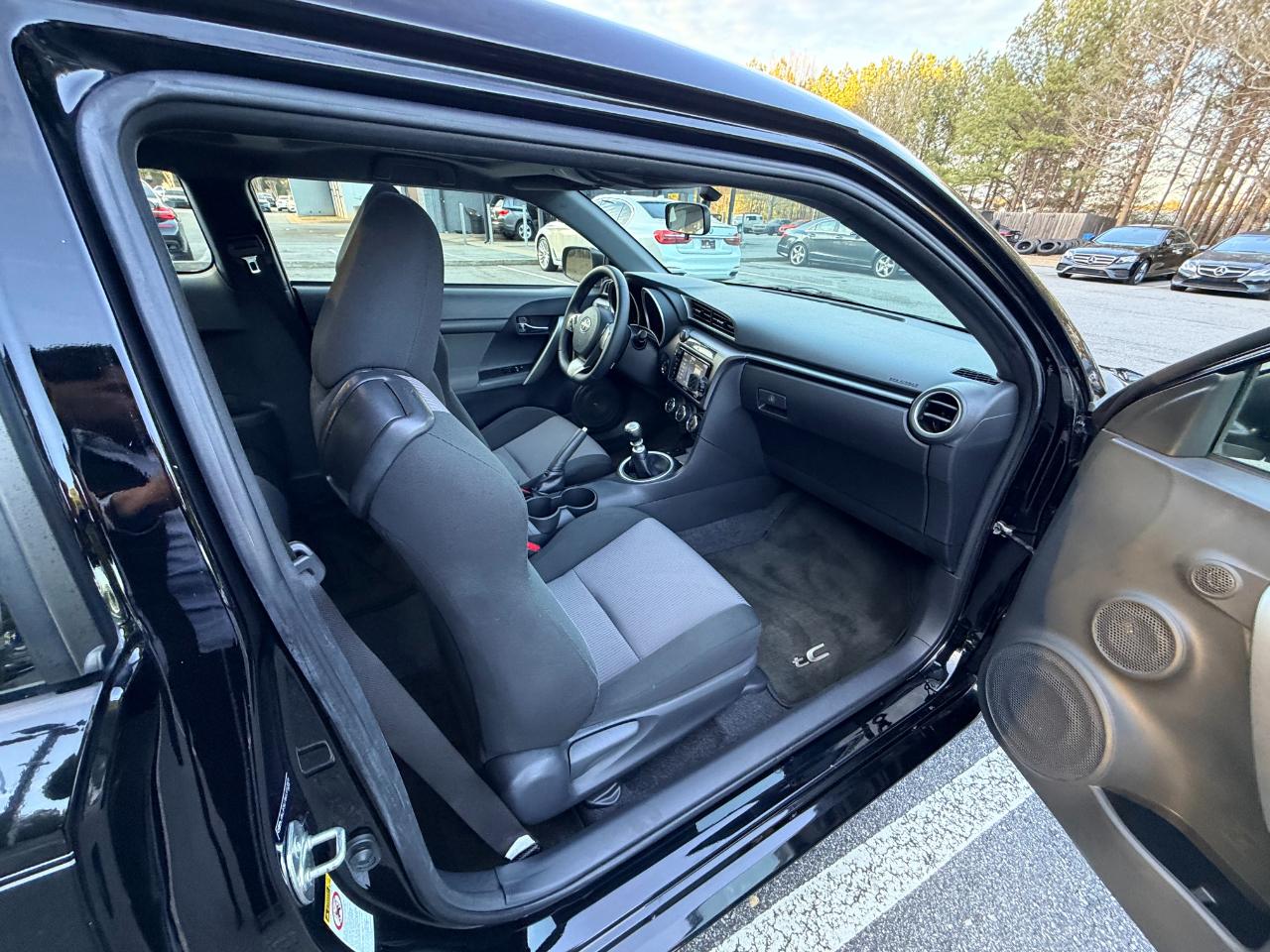 Scion tC Sports Coupe 6-Spd MT 2016