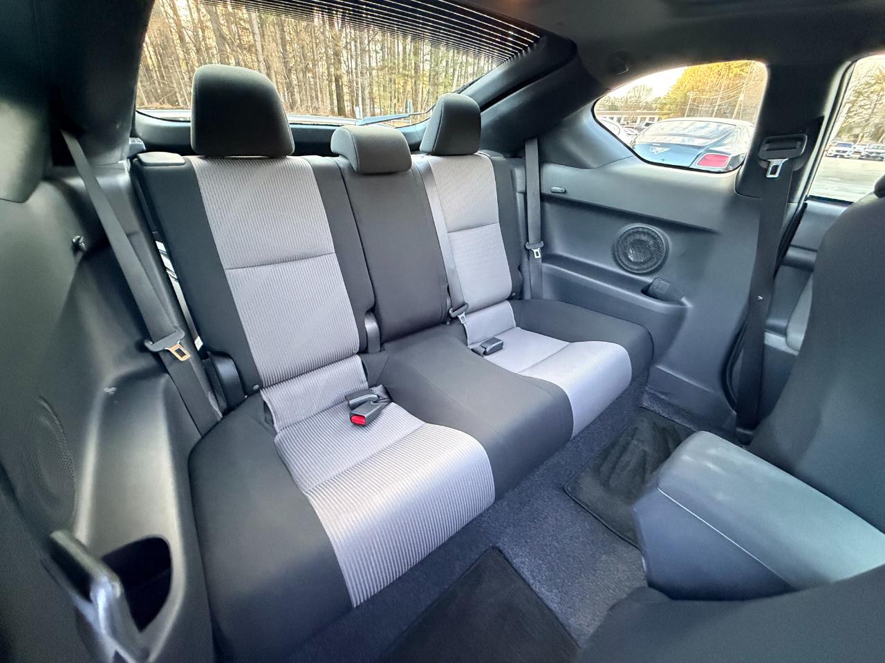 Scion tC Sports Coupe 6-Spd MT 2016