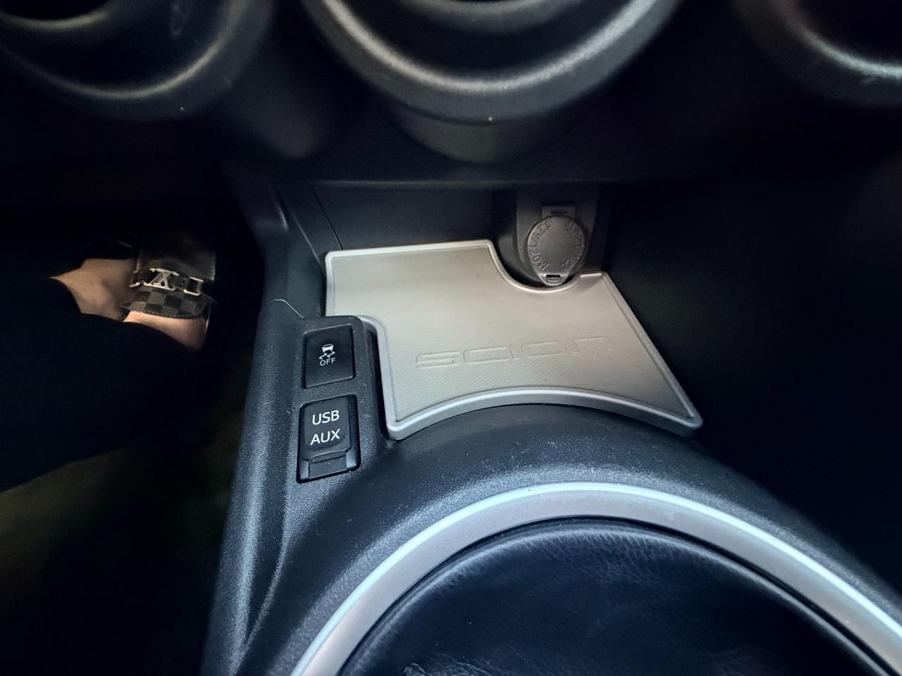 Scion tC Sports Coupe 6-Spd MT 2016