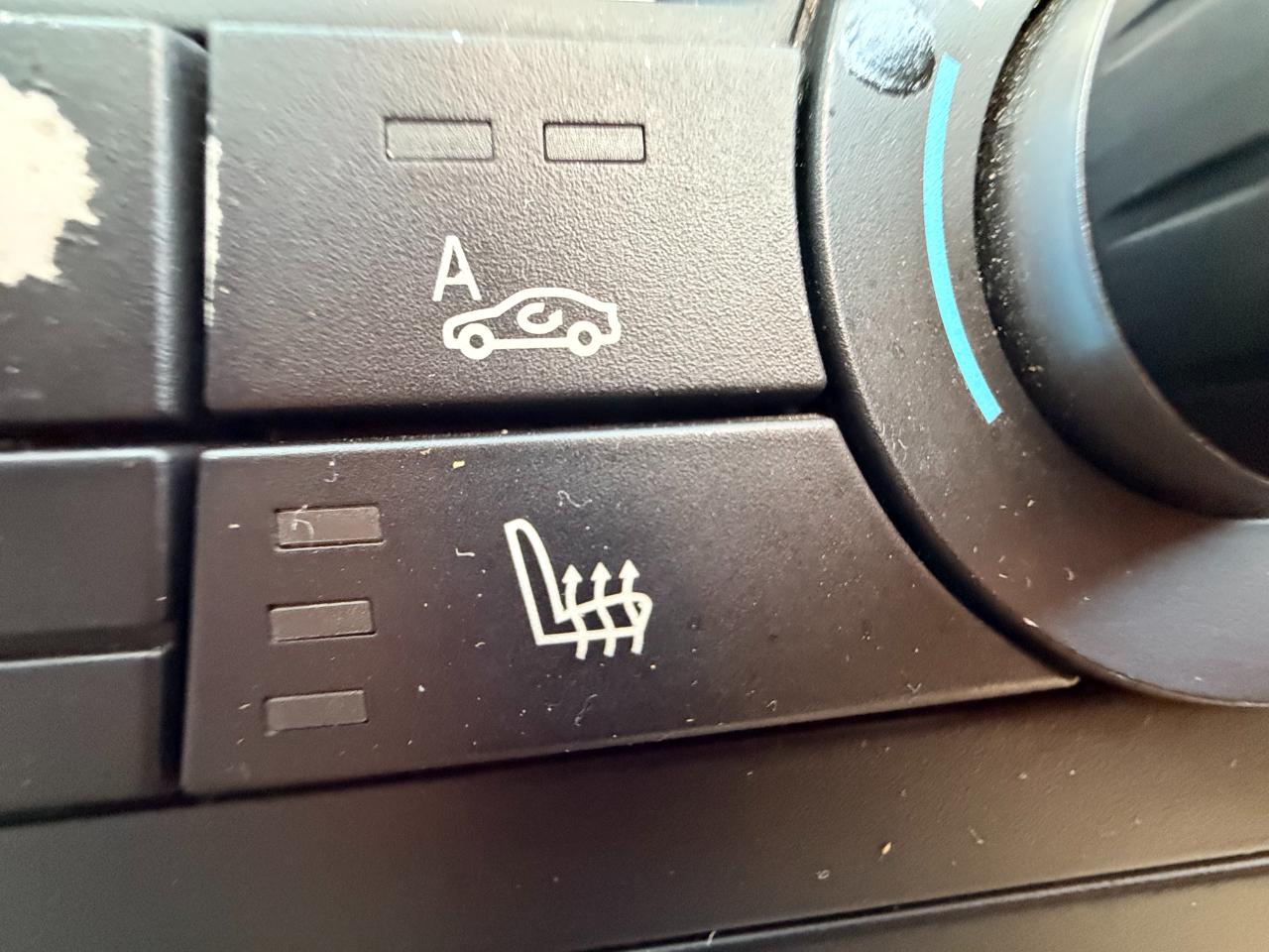 BMW 1-Series 128i Convertible 2011