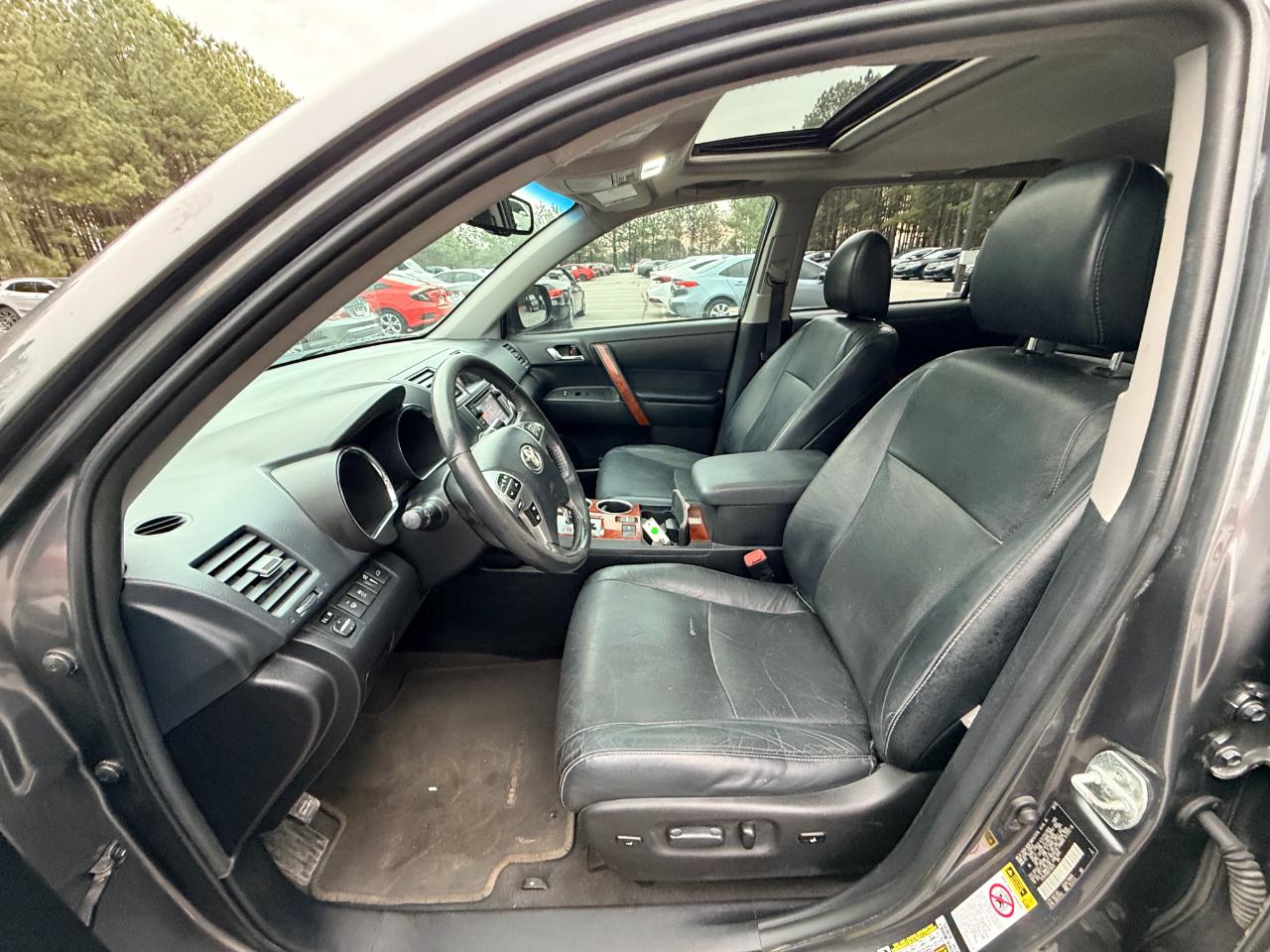 Toyota Highlander Limited 2WD 2013