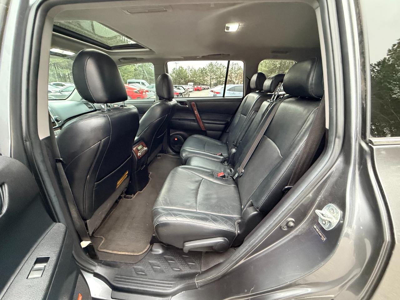 Toyota Highlander Limited 2WD 2013