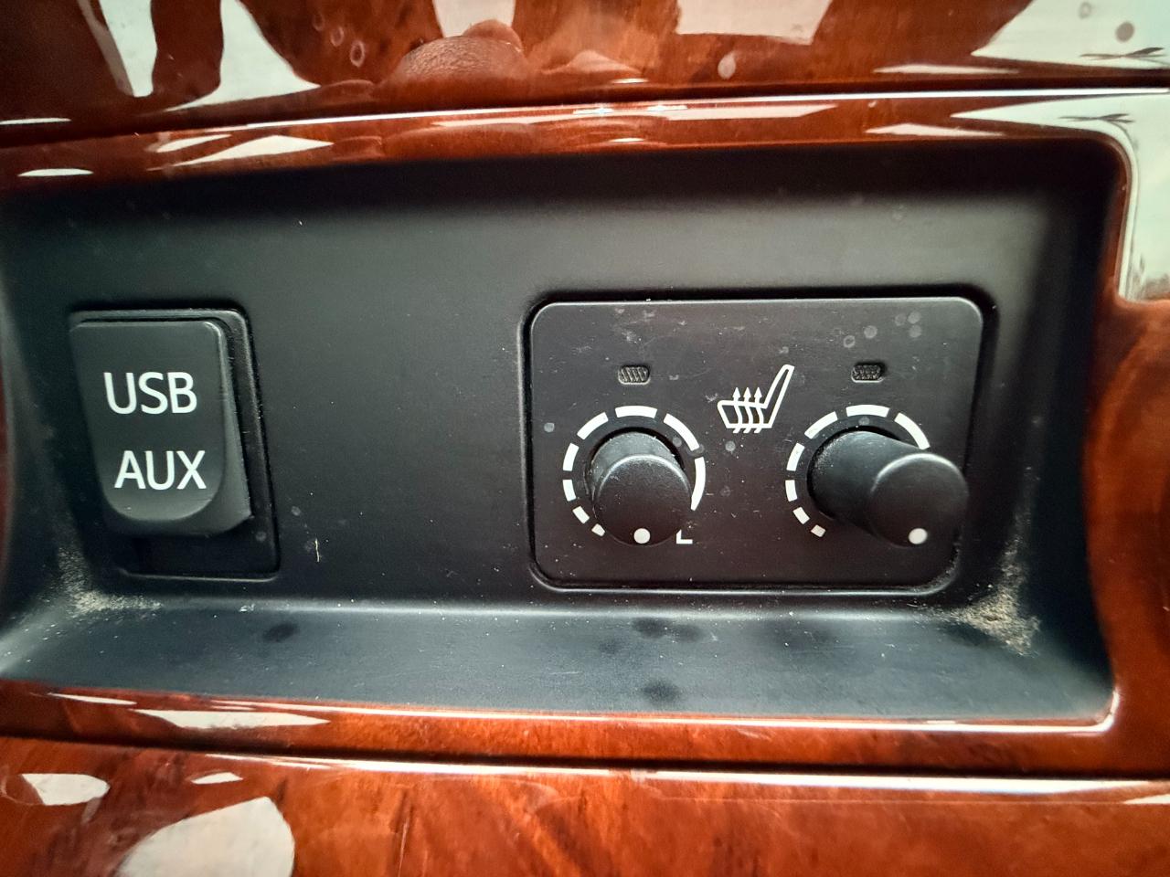 Toyota Highlander Limited 2WD 2013