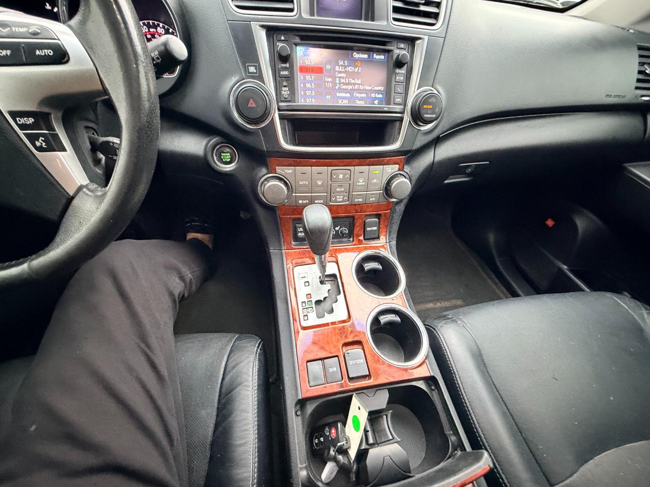 Toyota Highlander Limited 2WD 2013